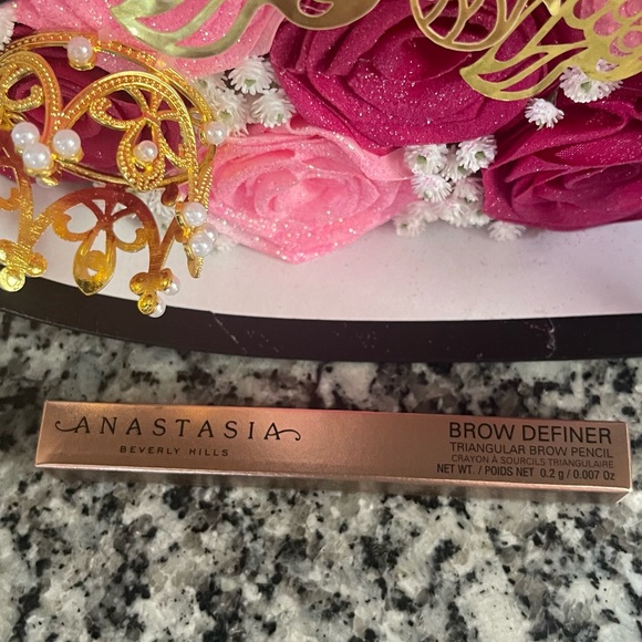 Anastasia Beverly Hills Brow Definer Pencil Ebony - Picture 4 of 5